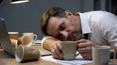 Ständige Müdigkeit am Morgen: Ein kleiner Trick beim Frühstück löst das Problem