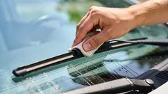 Werfen Sie alte Scheibenwischerblätter nicht vorschnell weg: ein einfacher Trick, der funktioniert